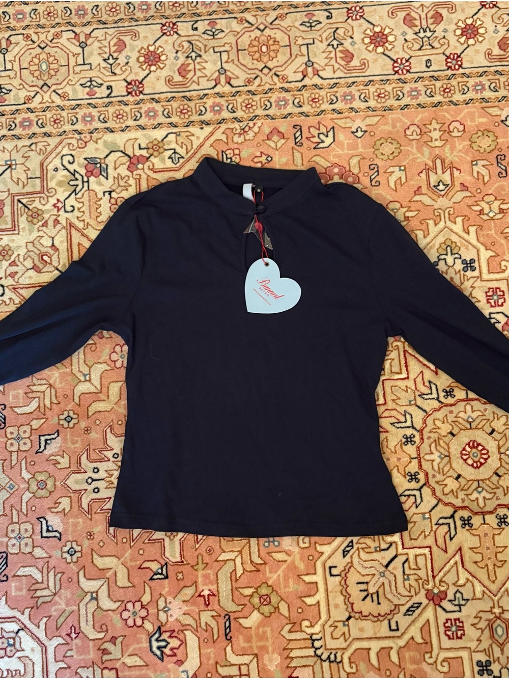 NWT keyhole 3/4 sleeve top